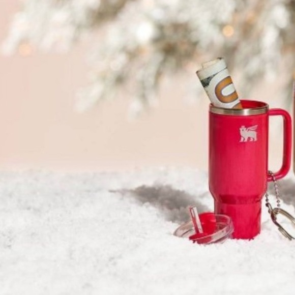 Stanley E.L.F Keychain Red Shimmer - Picture 5 of 5